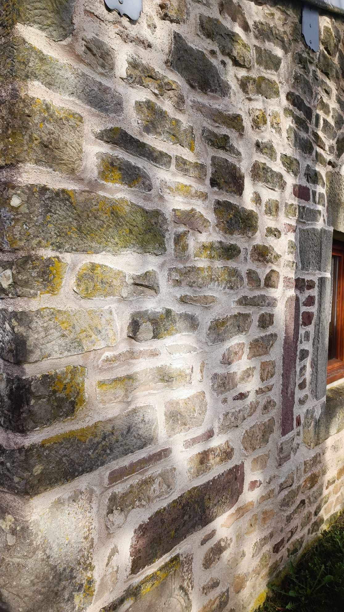 Nettoyage maison mur pierre Prosteam services Vosges 