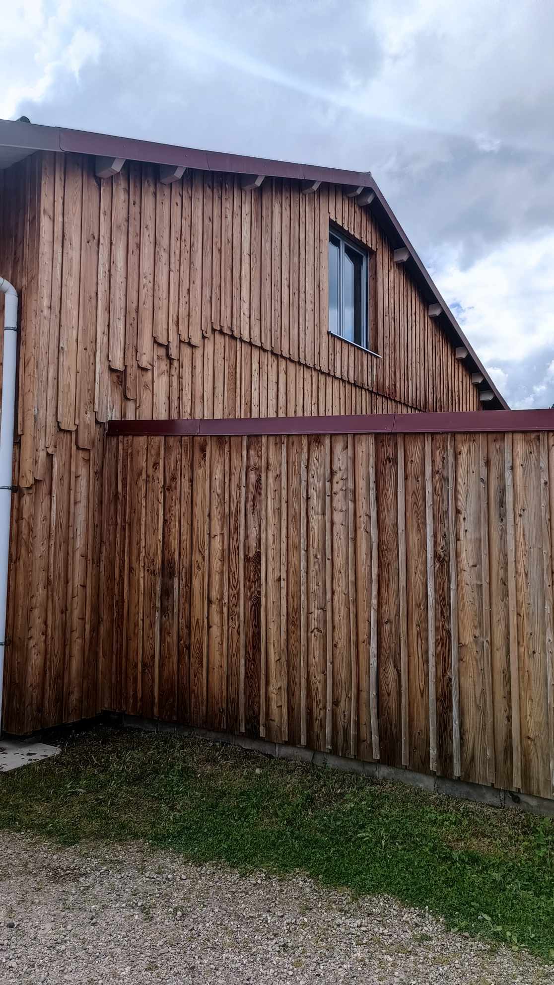 Nettoyage mur extérieur bois Prosteam services Vosges 